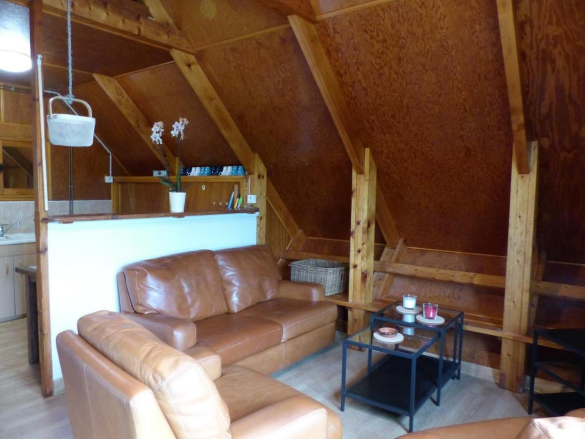 Chalet Familial Pres De Vichy, Terrasse, Animaux Acceptes - Fr-1-489-274 Le Vernet  Exterior foto