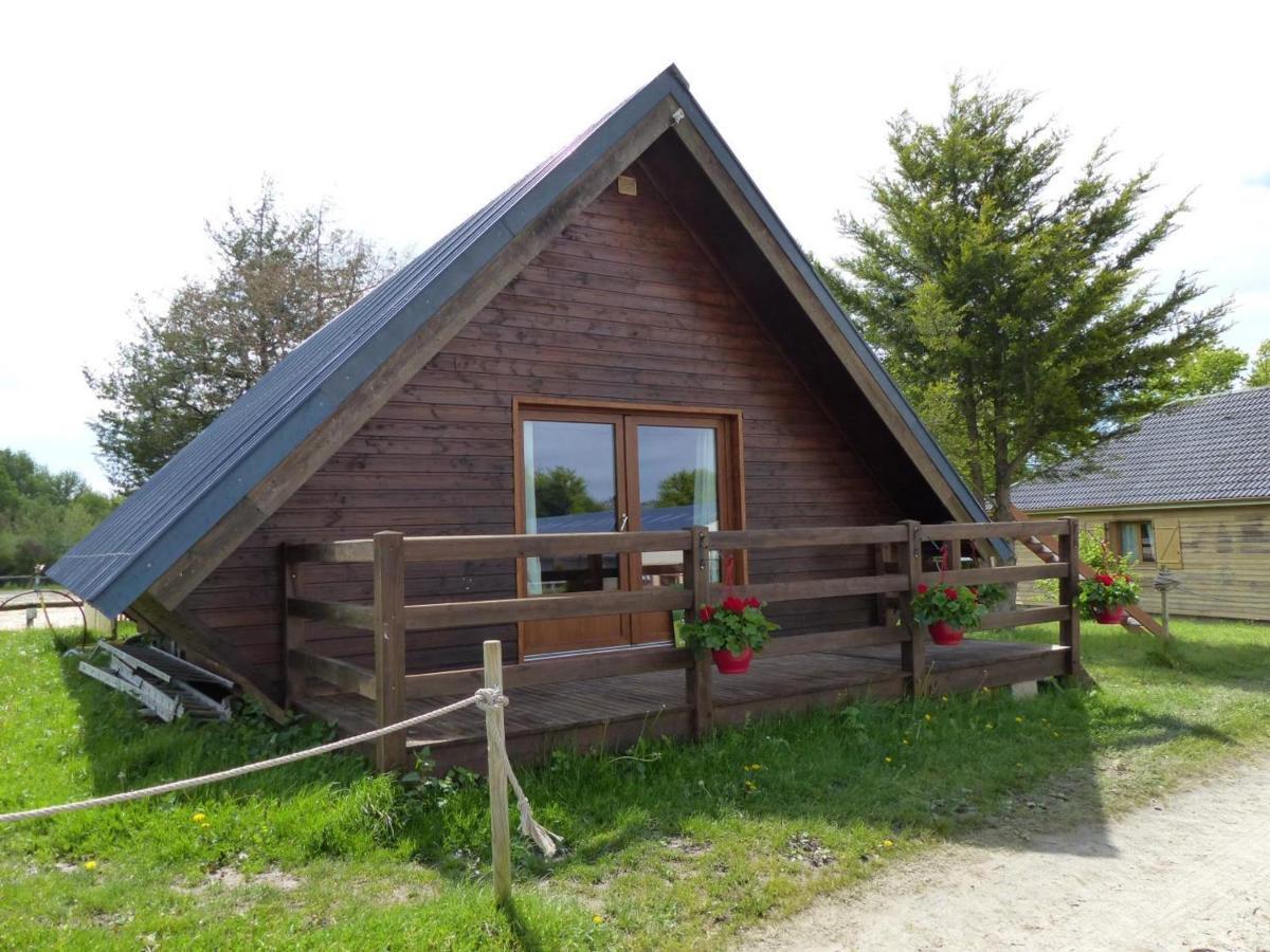 Chalet Familial Pres De Vichy, Terrasse, Animaux Acceptes - Fr-1-489-274 Le Vernet  Exterior foto
